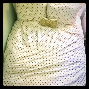 Emily and Merritt Metalic Dottie Duvet Cover.